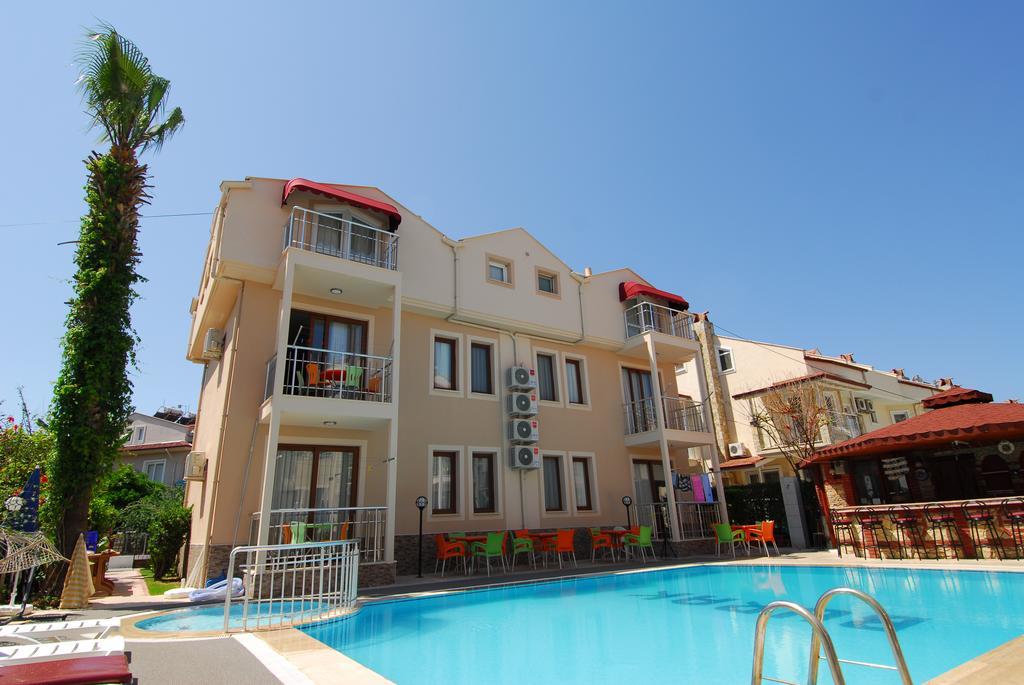 Apart Otel Burak Apart *